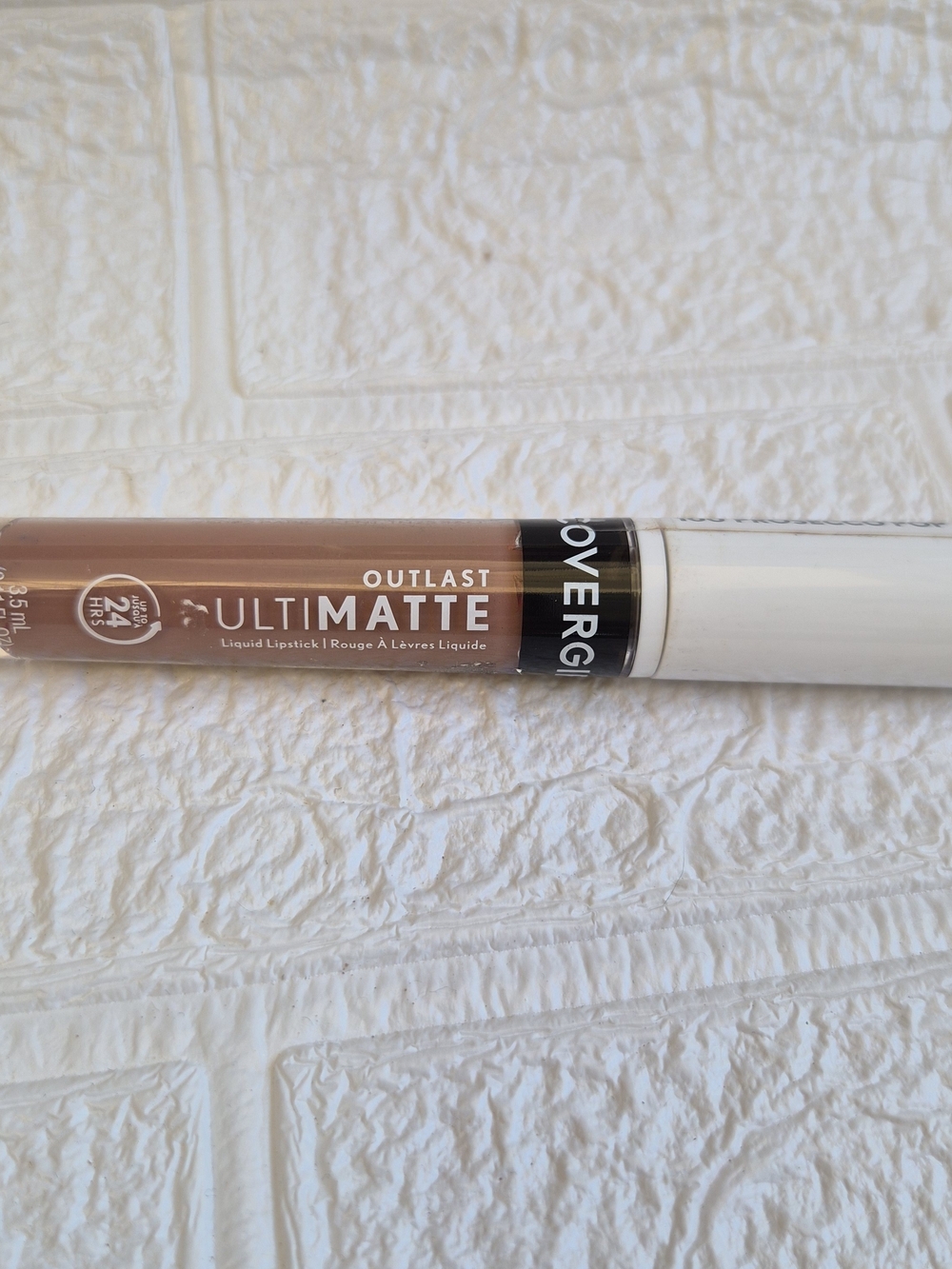 COVERGIRL Outlast Ultimatte Liquid Lipstick - Nude Brown Shade